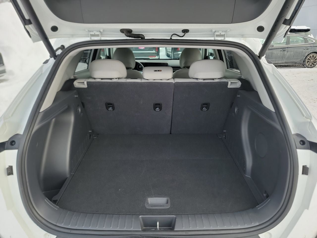 Certified 2024 Hyundai Kona Limited AWD/4WD image 24