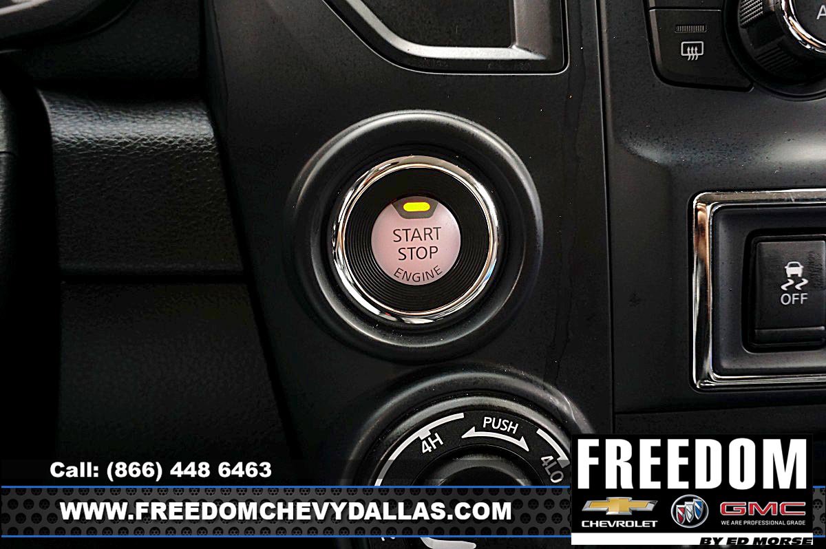 Used 2024 Nissan Titan SV w/ SV Convenience Package AWD/4WD image 27