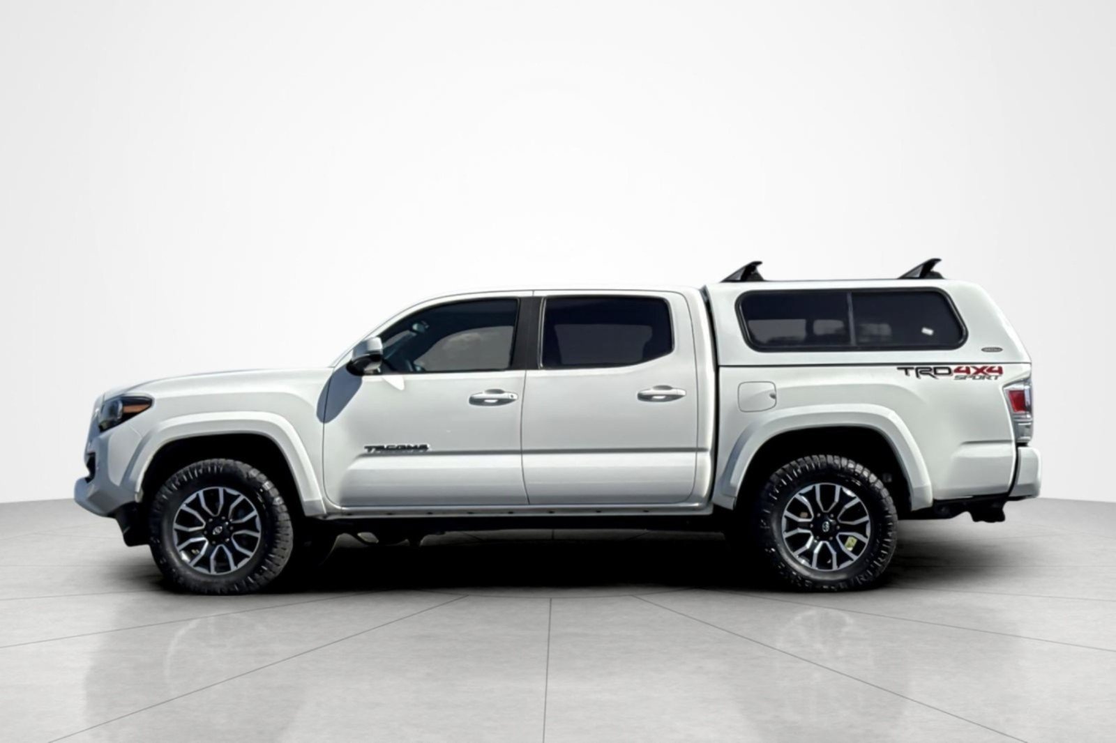 Certified 2022 Toyota Tacoma TRD Sport w/ TRD Premium Sport Package AWD/4WD image 2