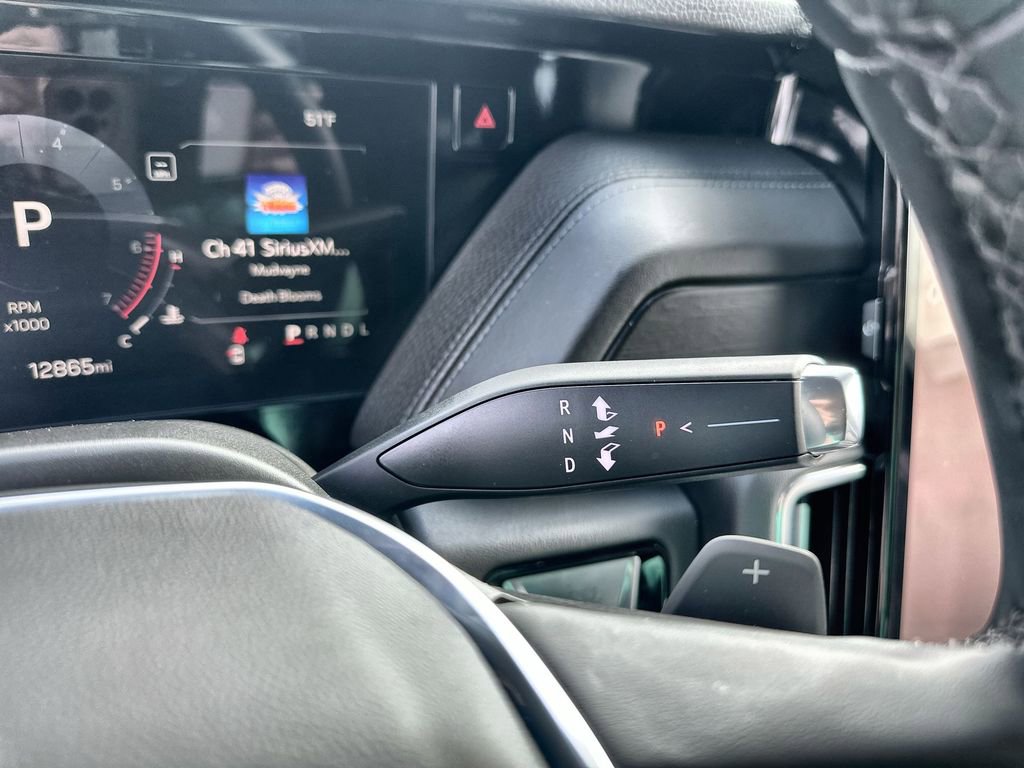 Certified 2025 GMC Yukon Denali image 16