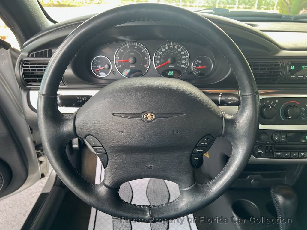 Used 2004 Chrysler Sebring LXi image 31