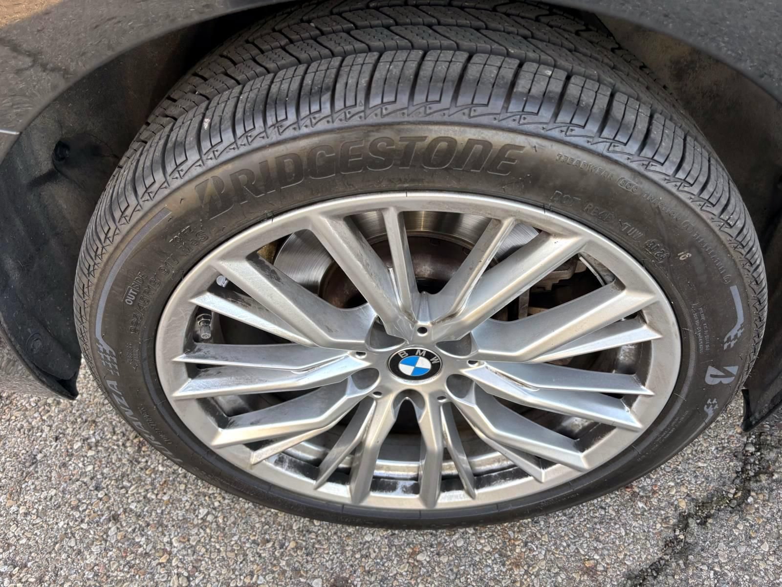 Used 2023 BMW 330i xDrive Sedan w/ Premium Package AWD/4WD image 10