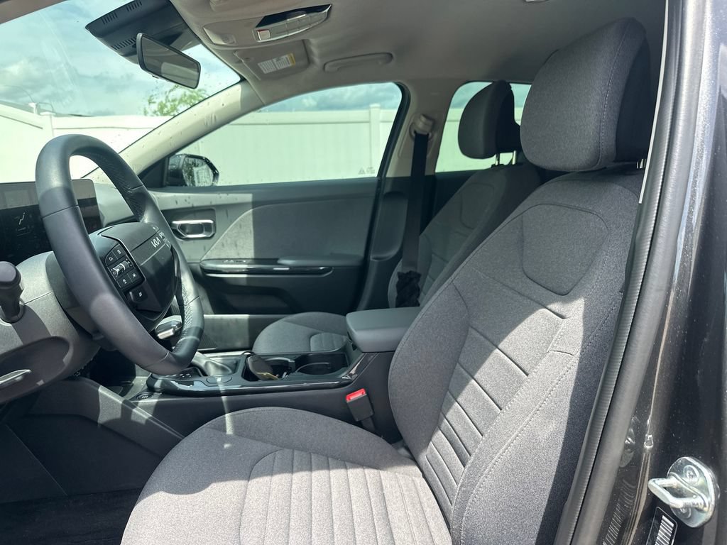 Used 2025 Kia K4 EX FWD image 39