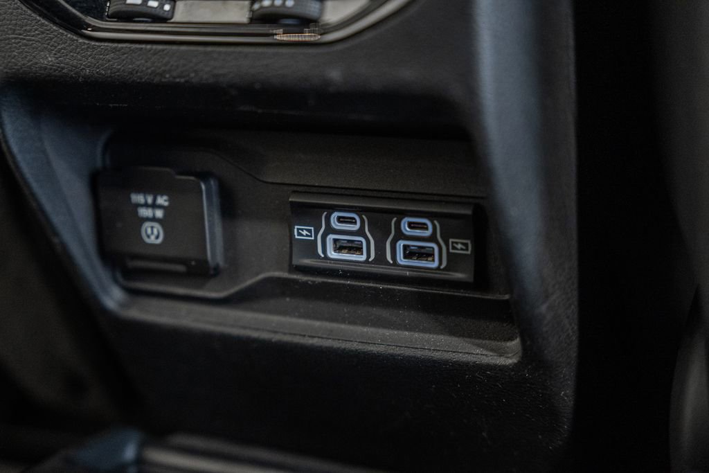 Used 2024 Jeep Grand Cherokee L Limited w/ Luxury Tech Group II image 41