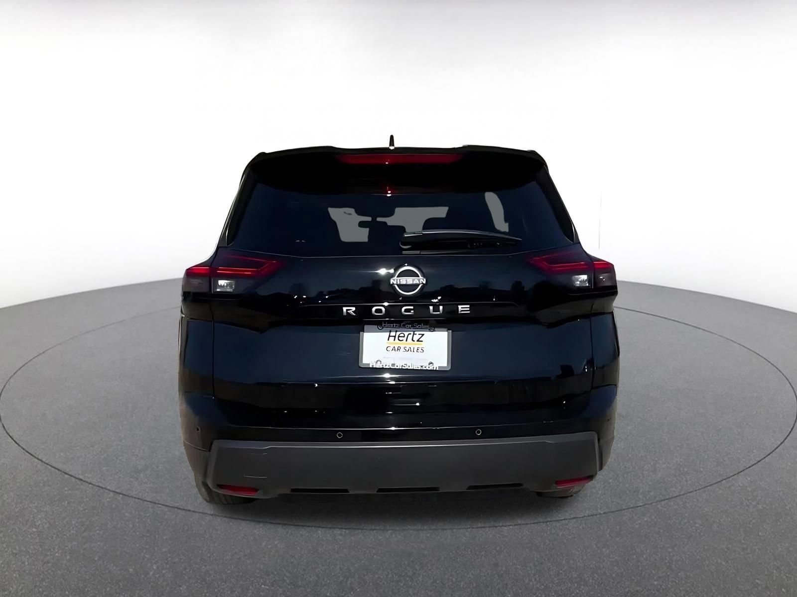 Used 2025 Nissan Rogue SV FWD image 12