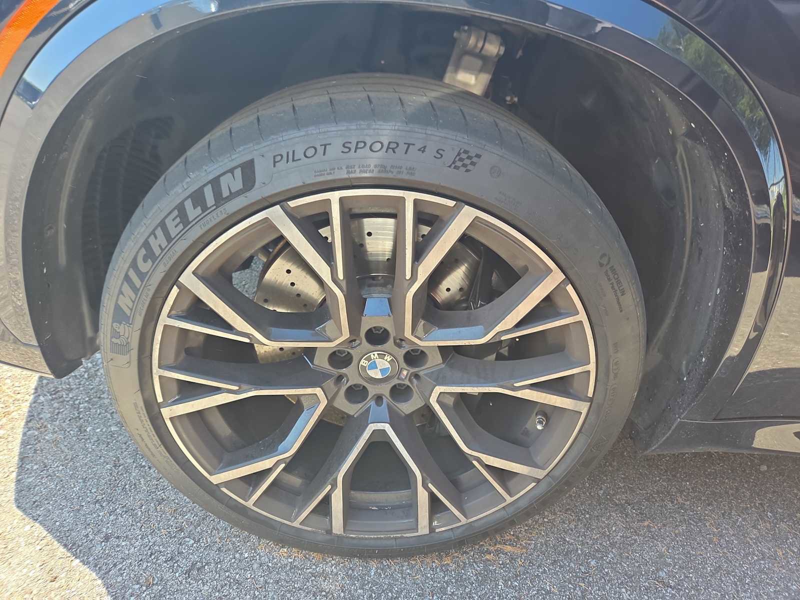 Used 2022 BMW X5 M AWD/4WD image 8