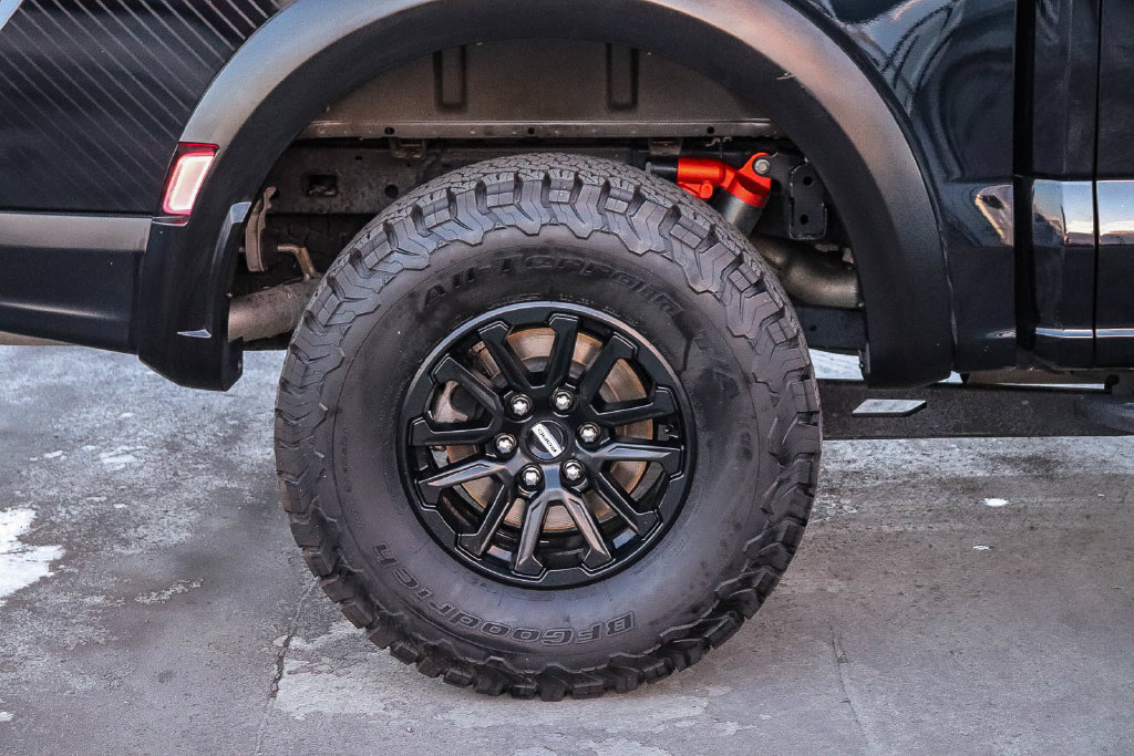 Used 2025 Ford F150 Raptor AWD/4WD image 12
