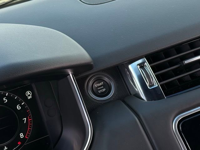 Used 2022 Land Rover Range Rover Sport HST image 26