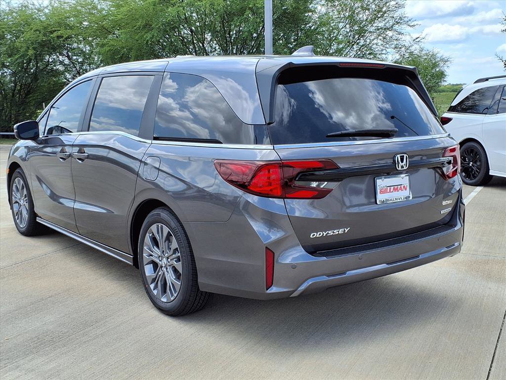 New 2026 Honda Odyssey Touring image 2