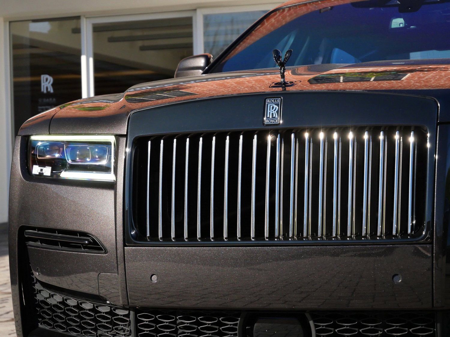 Used 2023 Rolls-Royce Ghost Black Badge w/ Black Badge Ghost Package image 7