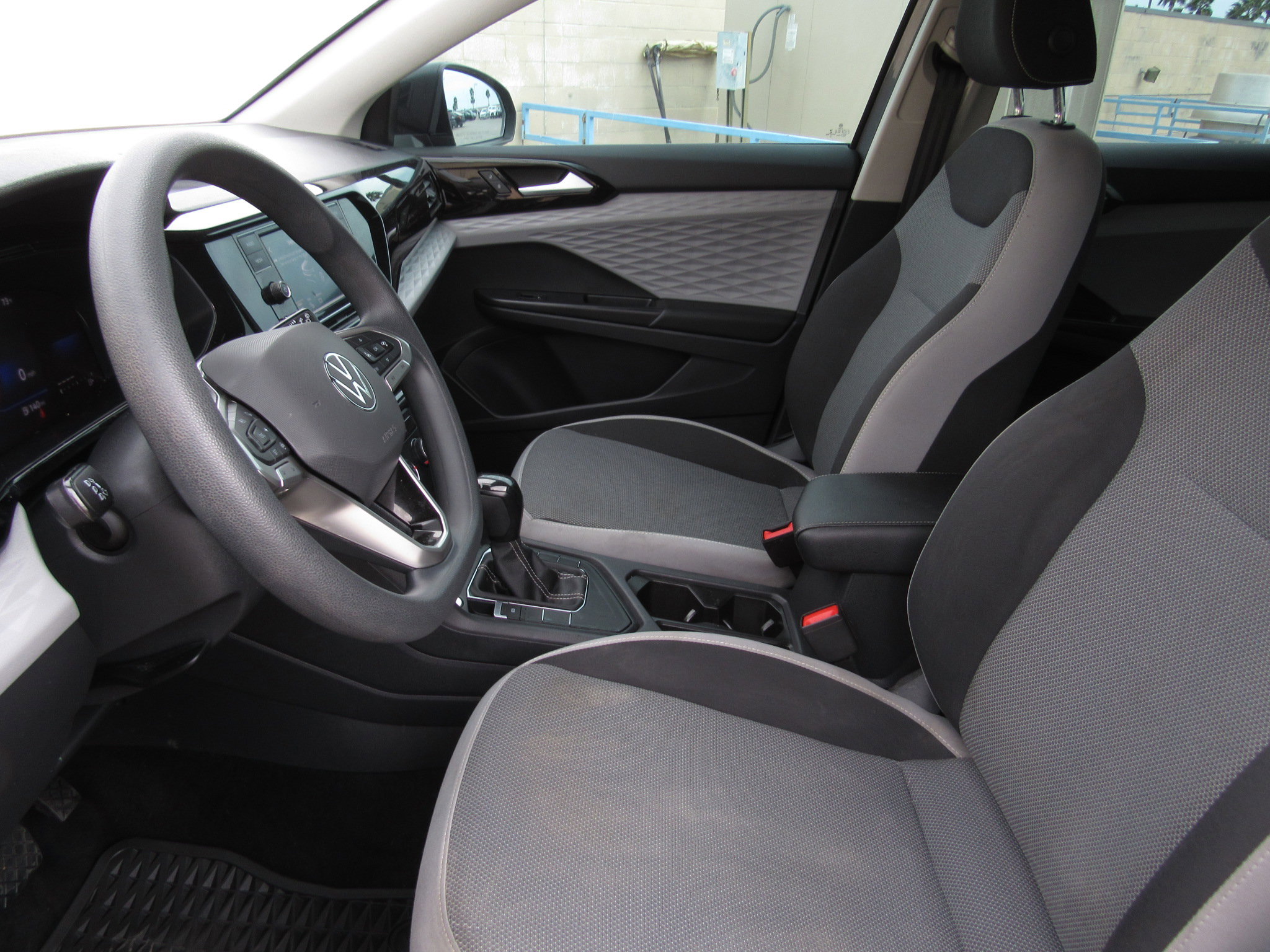 Used 2022 Volkswagen Taos S image 14