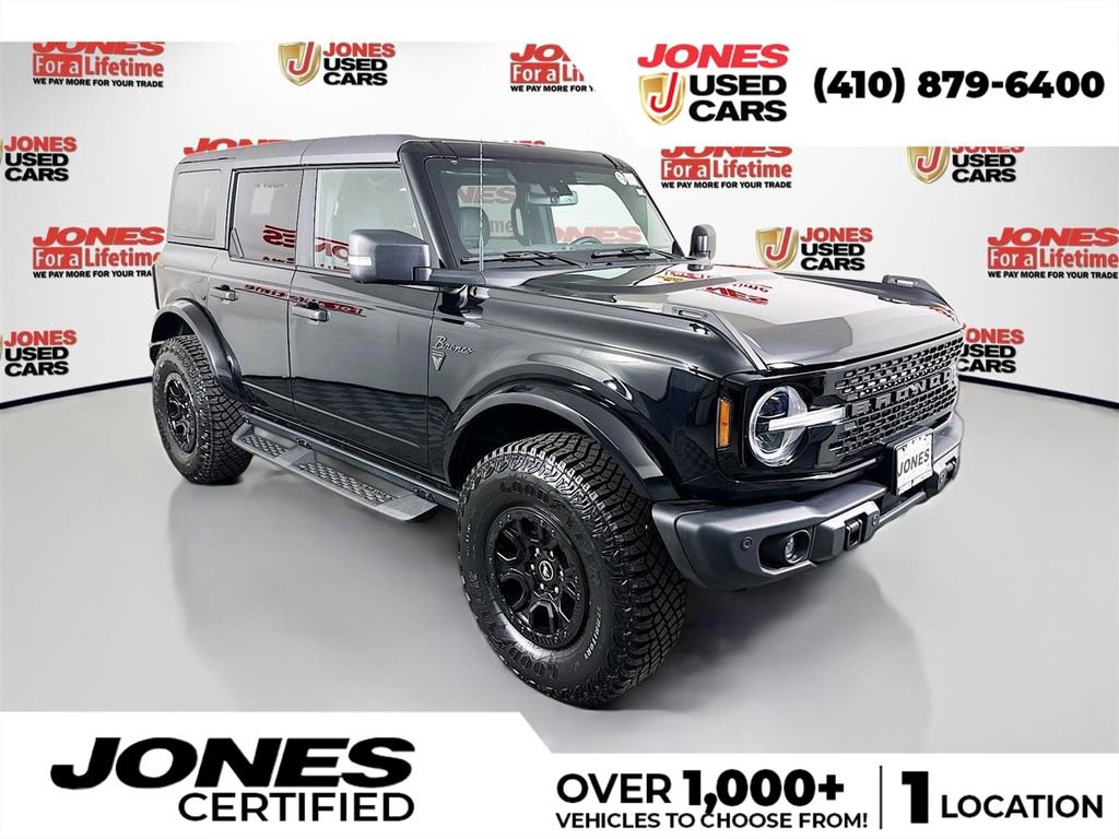 Used 2025 Ford Bronco Badlands image 1