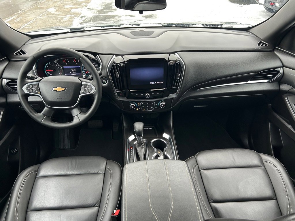 Used 2023 Chevrolet Traverse LT image 37