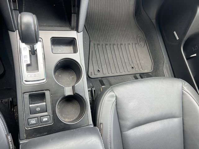Used 2017 Subaru Outback 2.5i Limited image 16