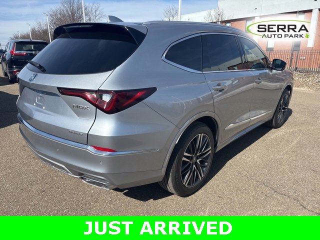 Used 2025 Acura MDX w/ Advance Package image 3