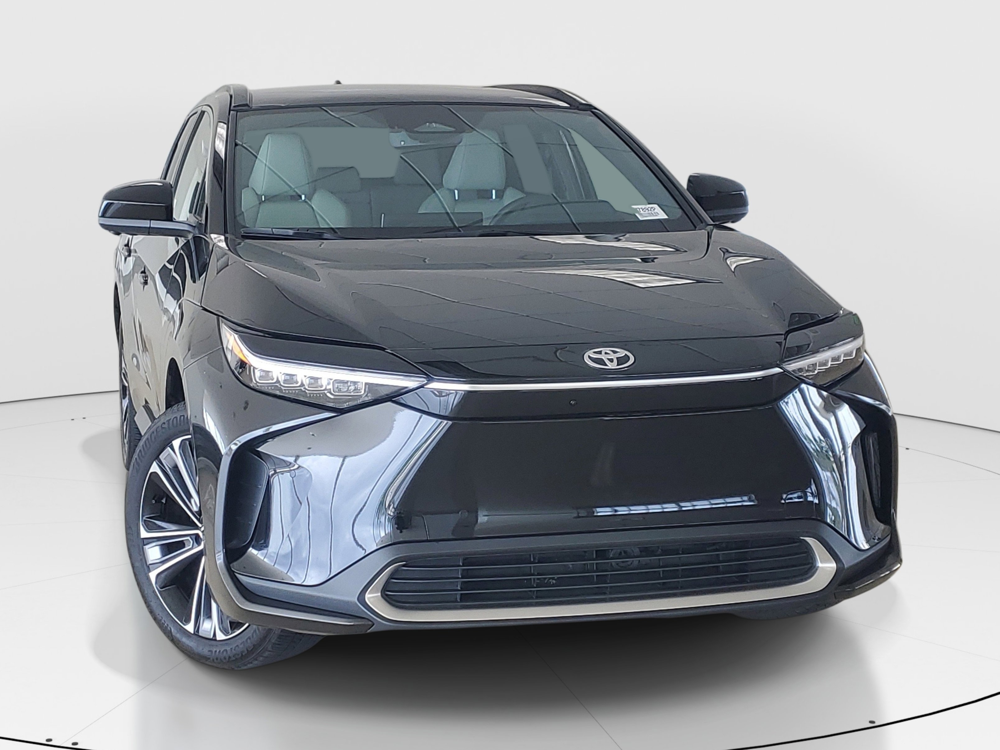 Used 2024 Toyota bZ4X Limited FWD image 2