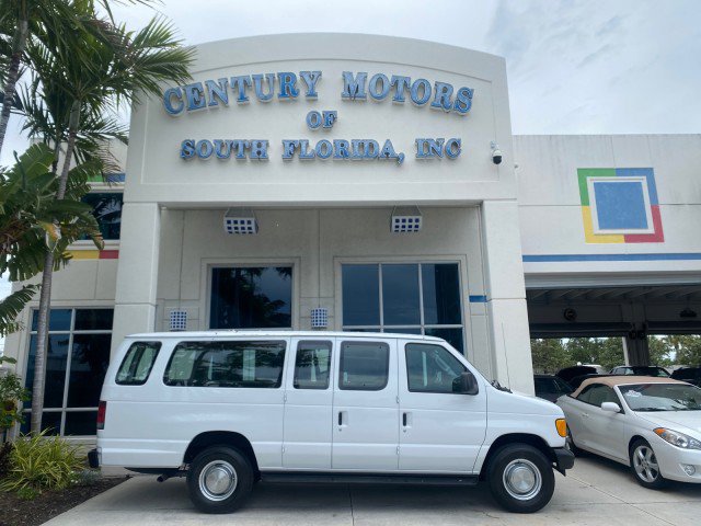 Used 2005 Ford E-350 and Econoline 350 XL