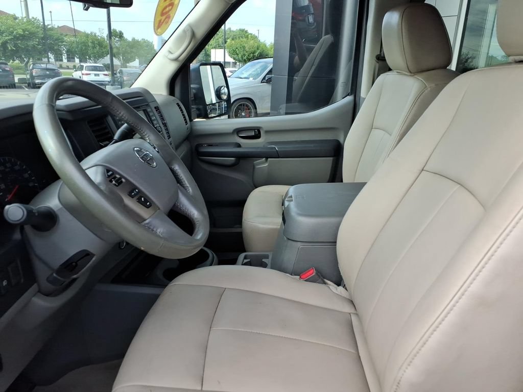 Used 2017 Nissan NV 3500 SL RWD image 14