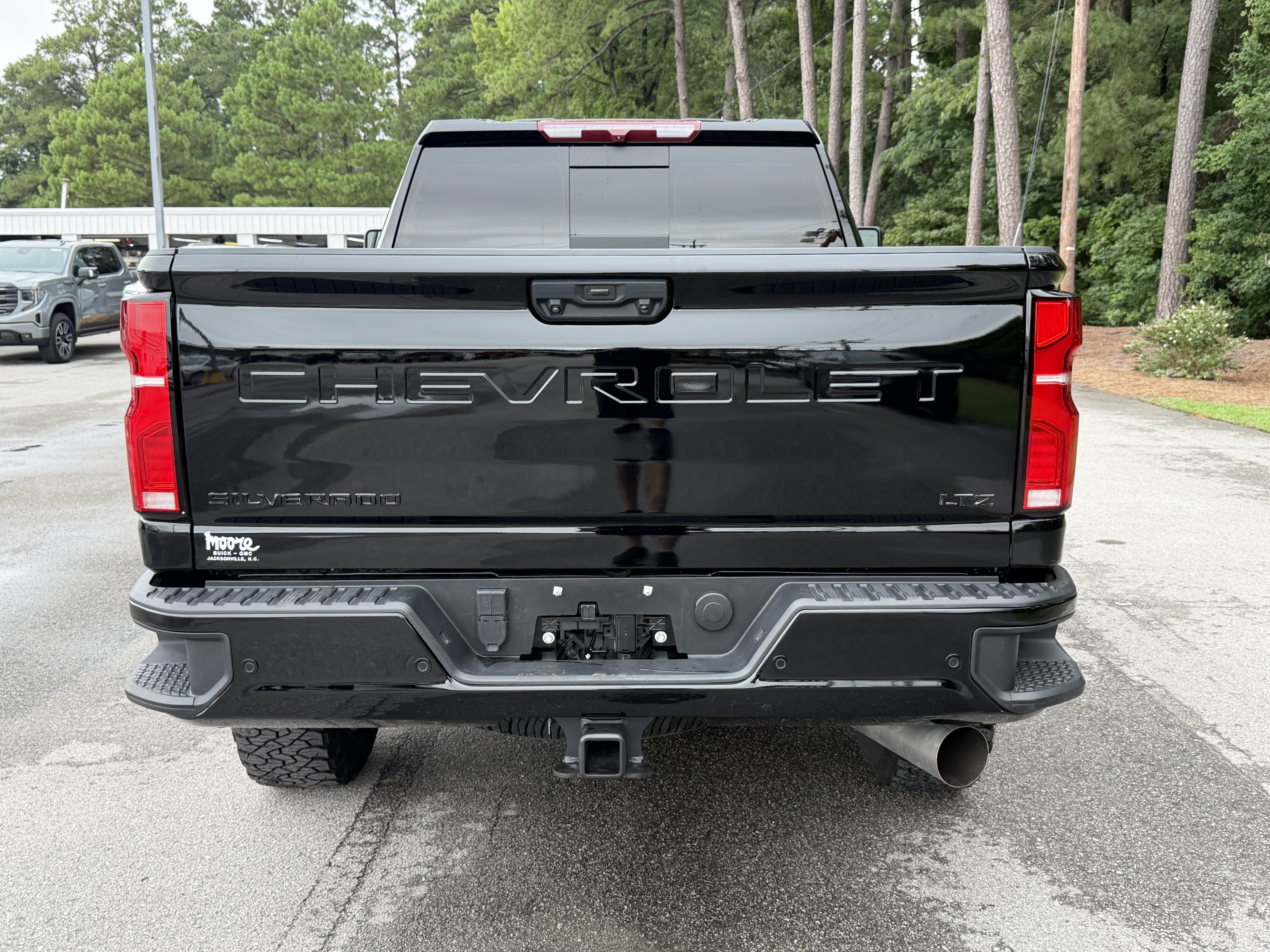 Used 2025 Chevrolet Silverado 2500 LTZ w/ Trail Boss Package AWD/4WD image 9