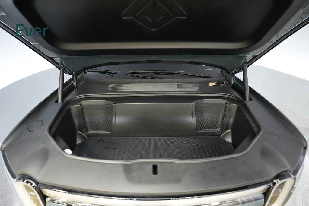 Used 2025 Rivian R1T Premium Tri AWD/4WD image 26