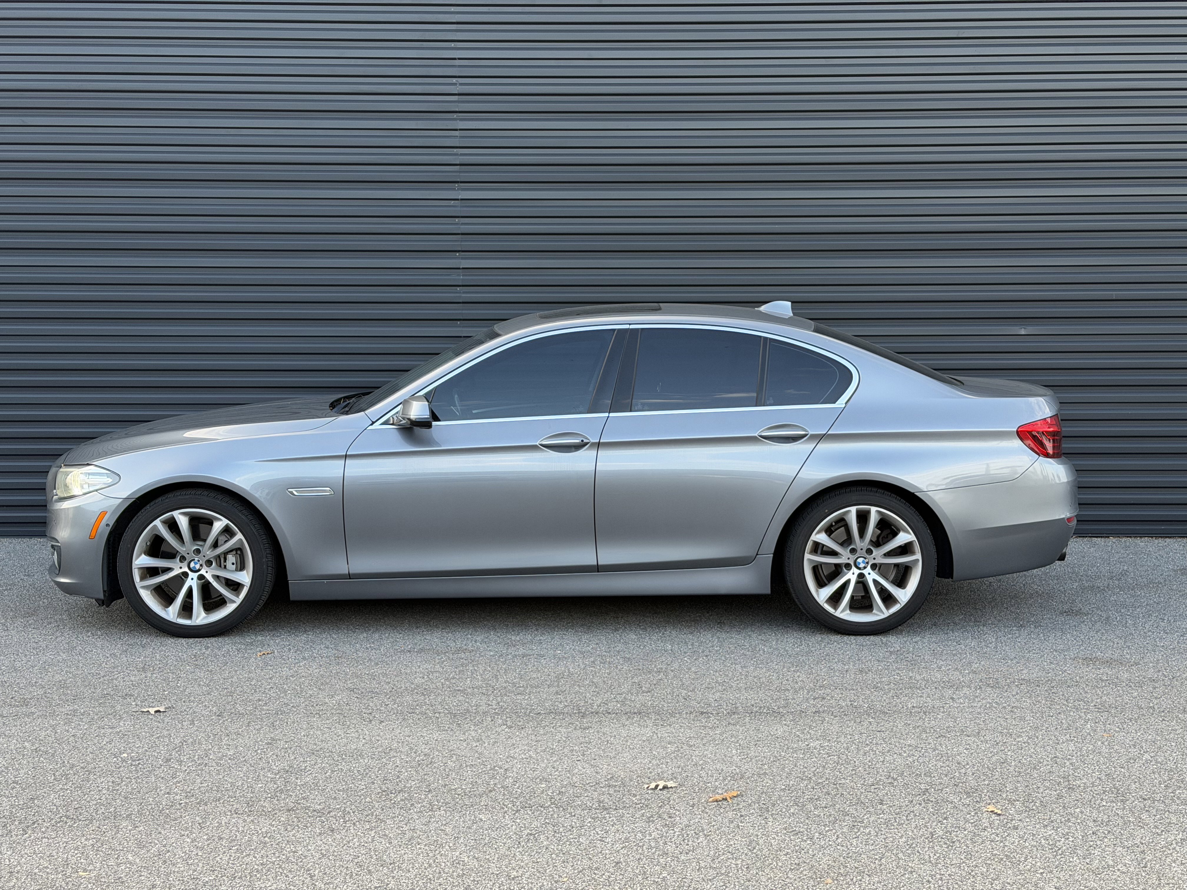 Used 2015 BMW 535i 535i image 2