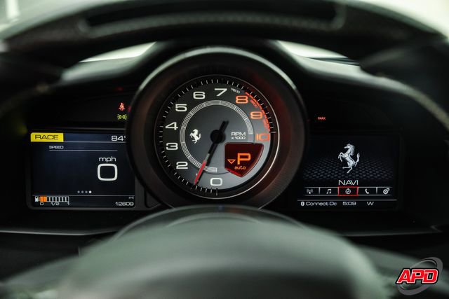 Used 2018 Ferrari 488 GTB RWD image 8