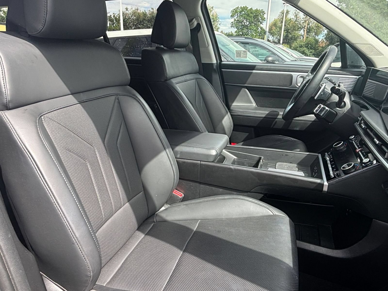 Used 2026 Hyundai Santa Fe SEL AWD/4WD image 32