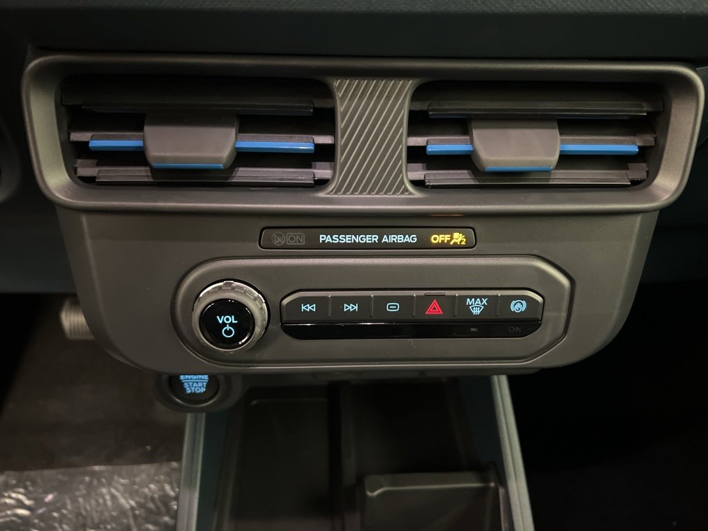 New 2025 Ford Maverick Lobo image 11