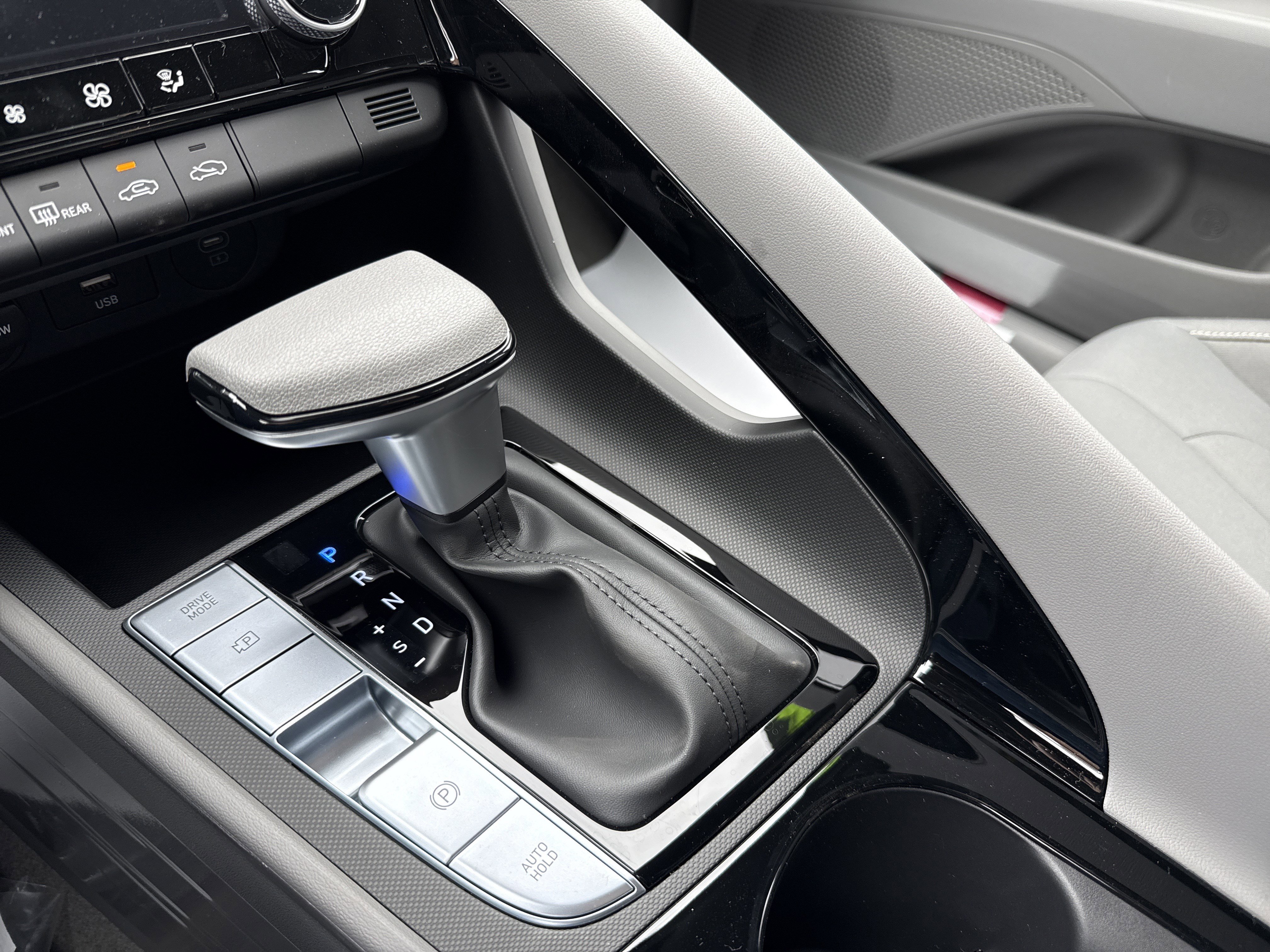 New 2026 Hyundai Elantra Blue image 9