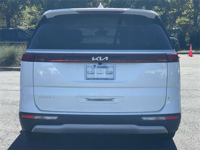 Used 2023 Kia Carnival LX image 5