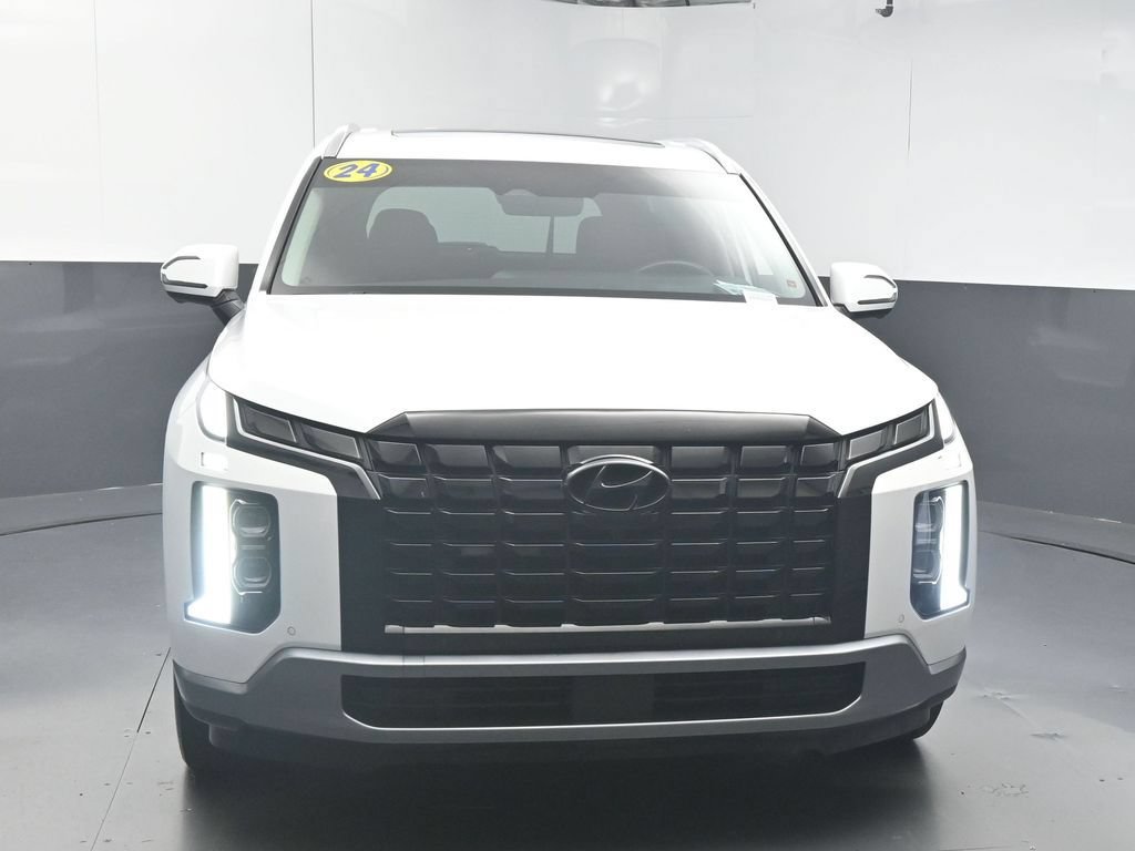 Used 2024 Hyundai Palisade Limited FWD image 3