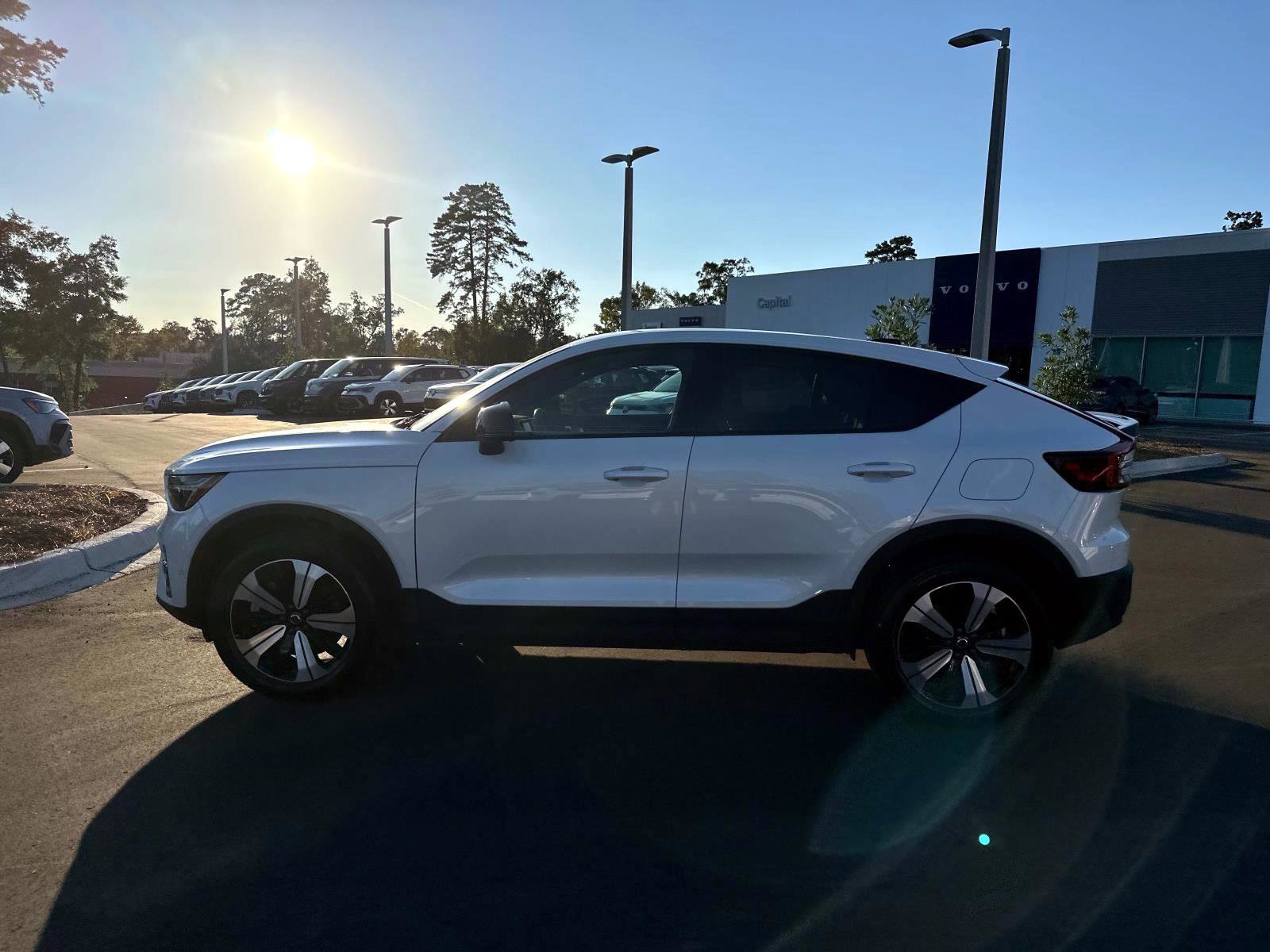 Certified 2023 Volvo C40 P8 Recharge Plus image 2