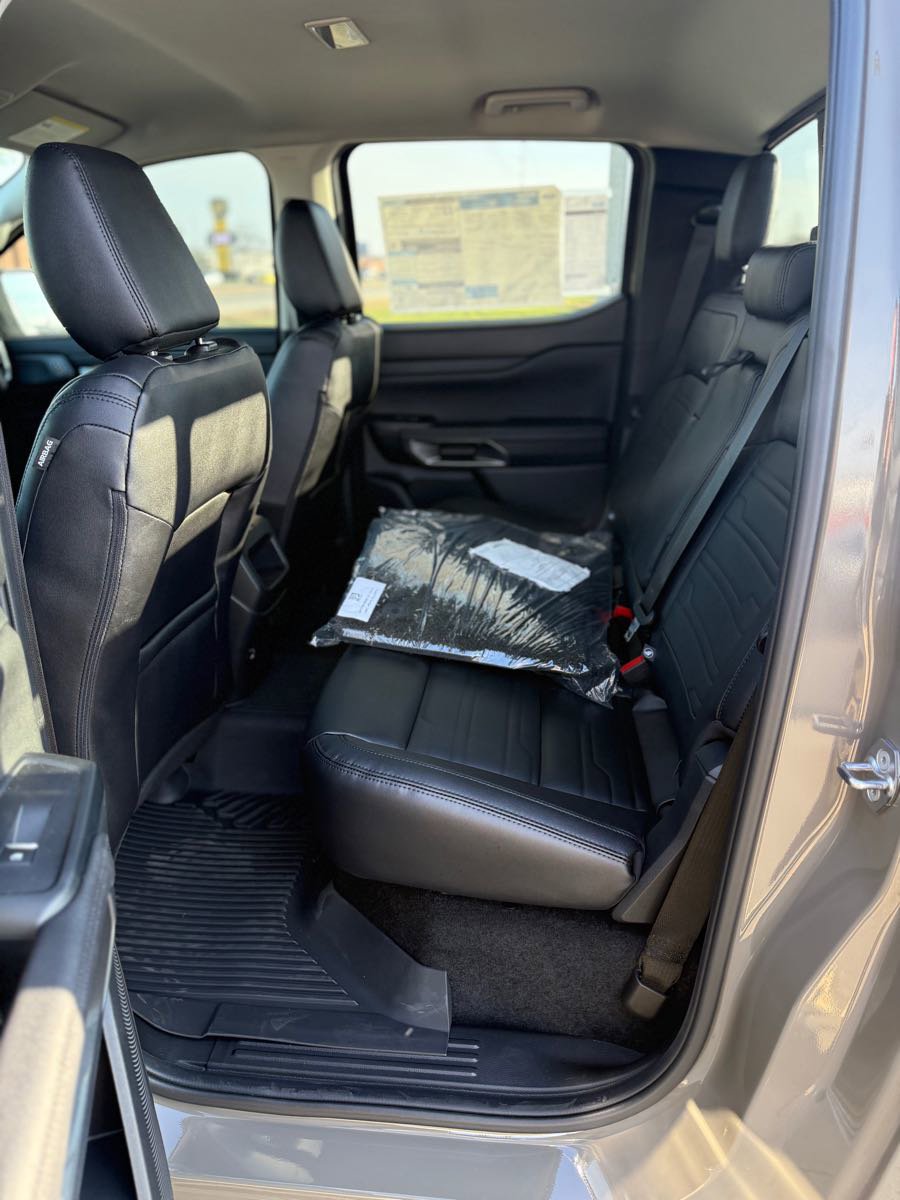 New 2025 Ford Ranger Lariat w/ Black Appearance Package image 12