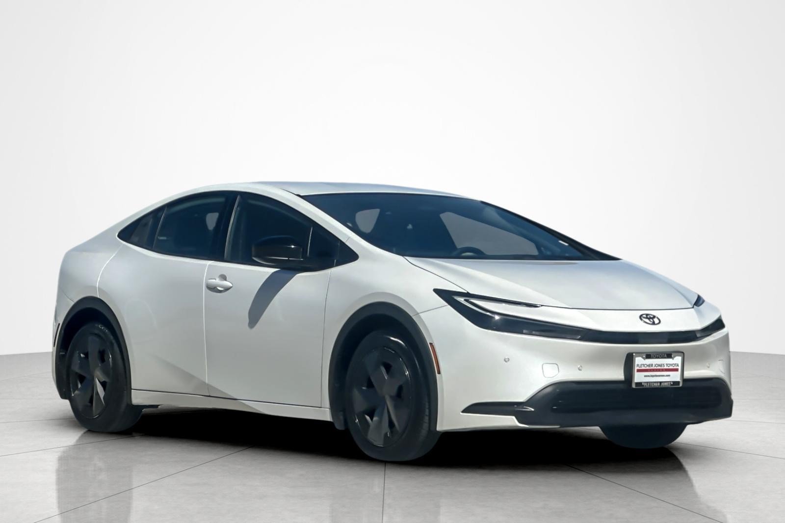 Certified 2023 Toyota Prius LE FWD image 7