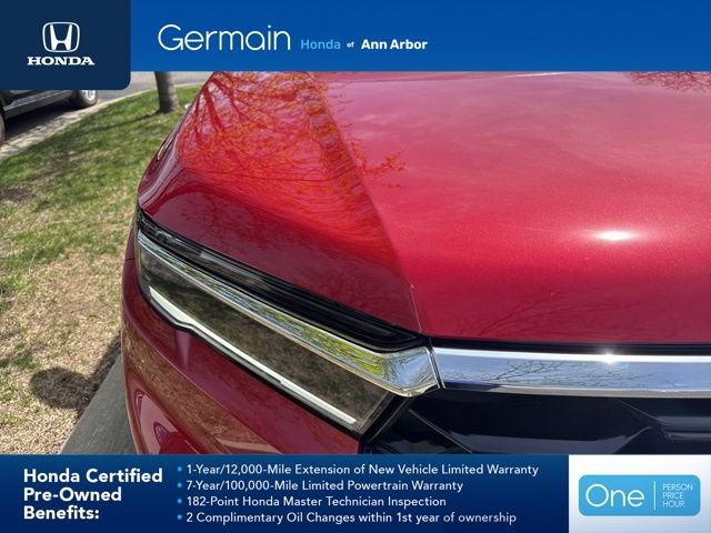 Certified 2025 Honda Pilot Touring image 3