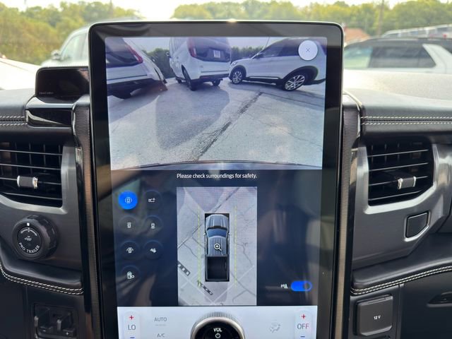 Used 2023 Ford F150 Lightning Platinum image 28