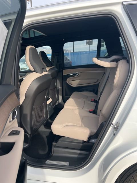 New 2026 Volvo XC90 T8 Plus w/ Protection Package Premier image 25