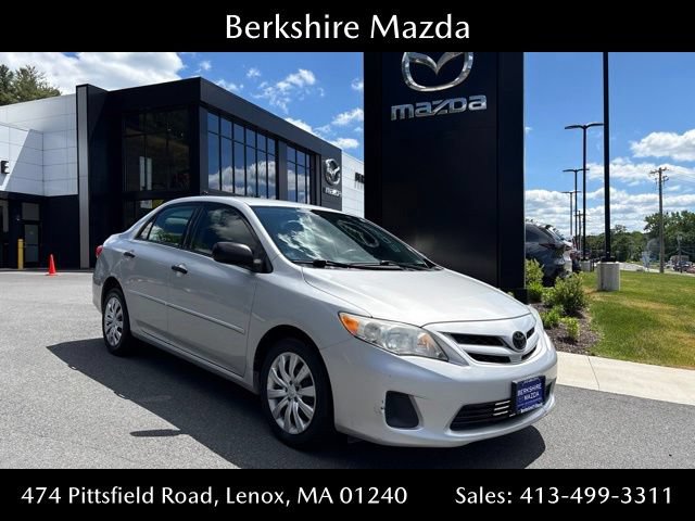 Used 2012 Toyota Corolla LE FWD image 1