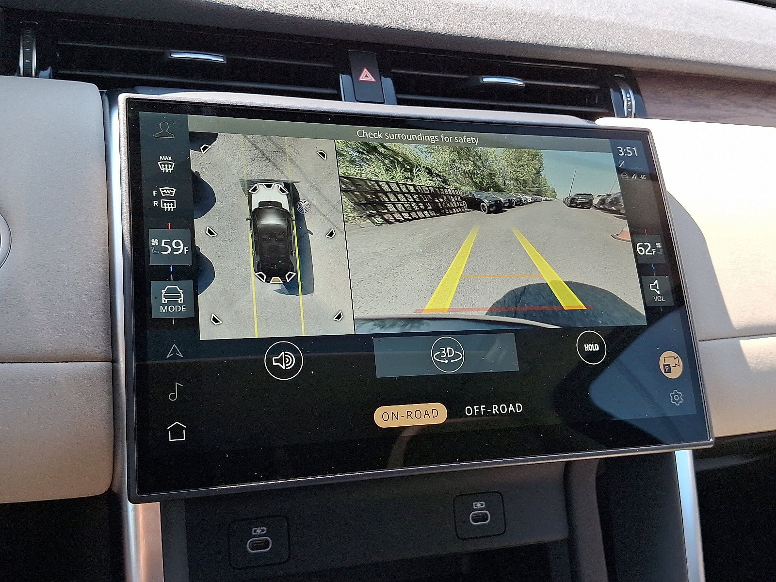 Certified 2025 Land Rover Discovery Sport S image 17