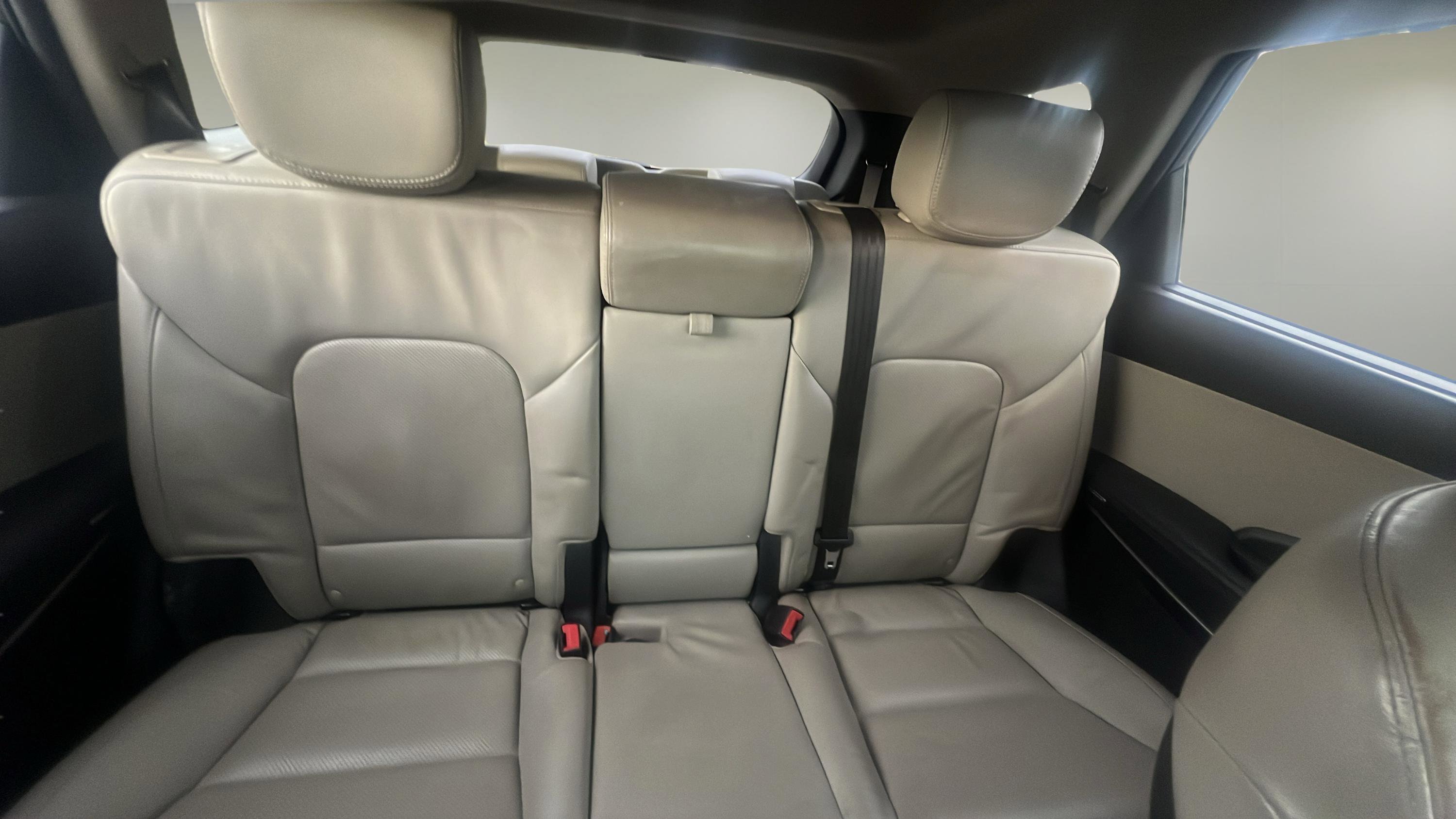 Used 2016 Hyundai Santa Fe SE w/ Option Group 03 image 15