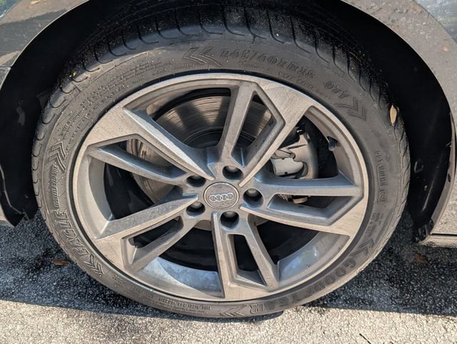 Used 2019 Audi A4 2.0T Premium FWD image 18