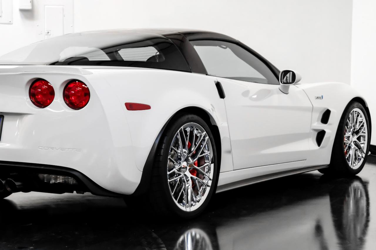 Used 2012 Chevrolet Corvette ZR1 w/ 3ZR Preferred Equipment Group RWD image 13