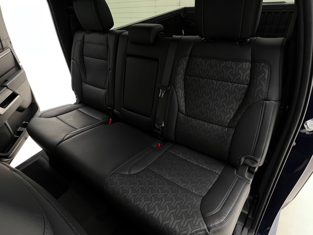 Used 2025 Toyota Tundra Limited AWD/4WD image 15