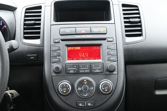 Used 2013 Kia Soul FWD image 20