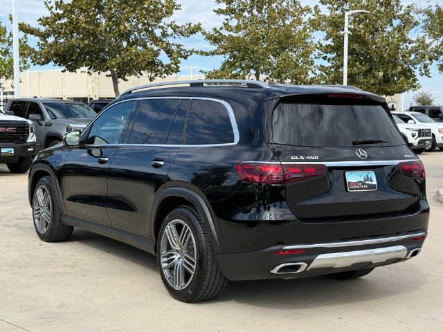 Used 2025 Mercedes-Benz GLS 450 4MATIC image 9