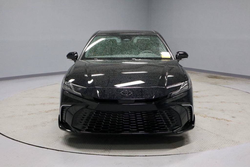 Used 2025 Toyota Camry XSE AWD/4WD image 6