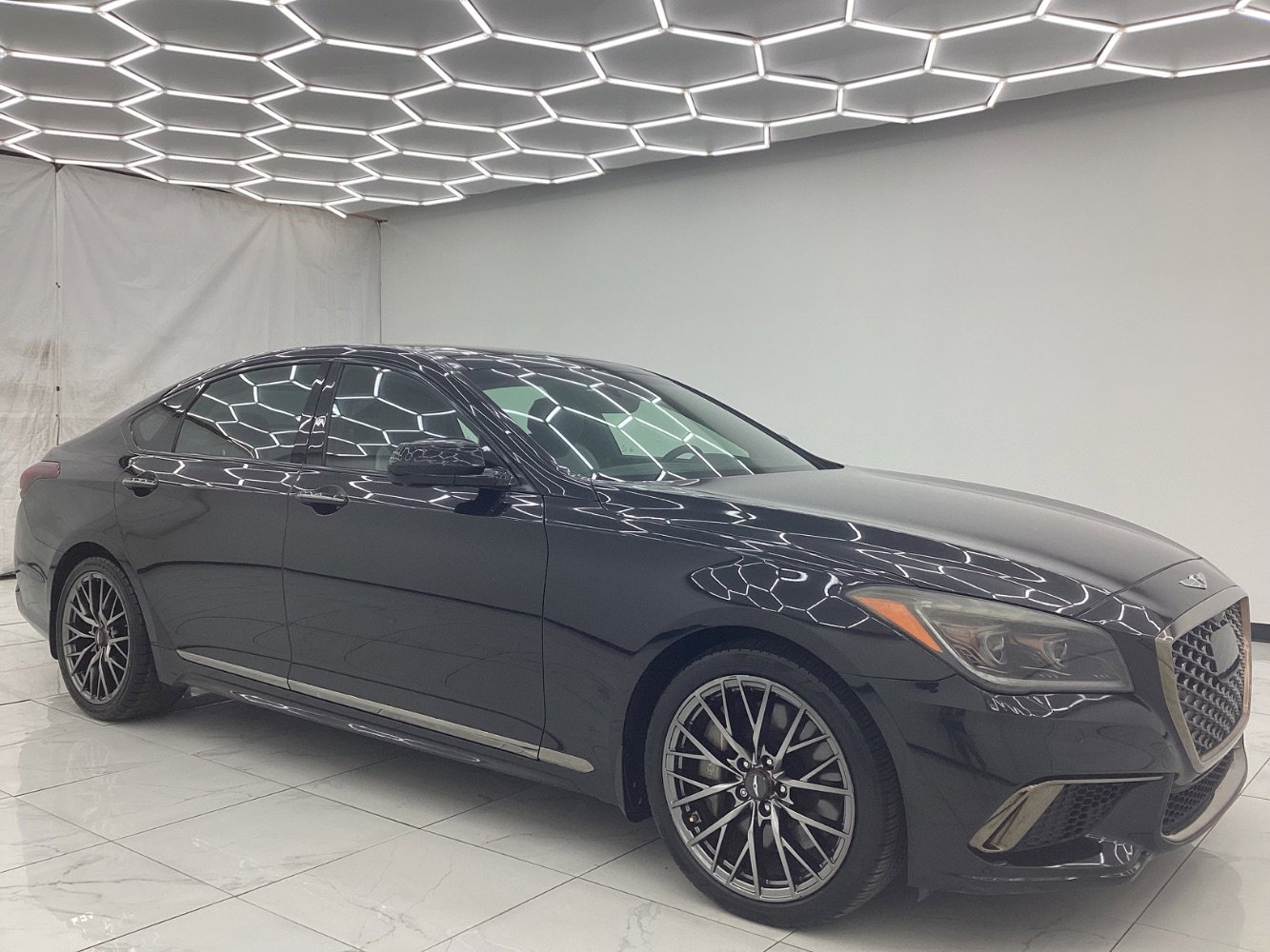 Used 2018 Genesis G80 3.3T Sport image 7