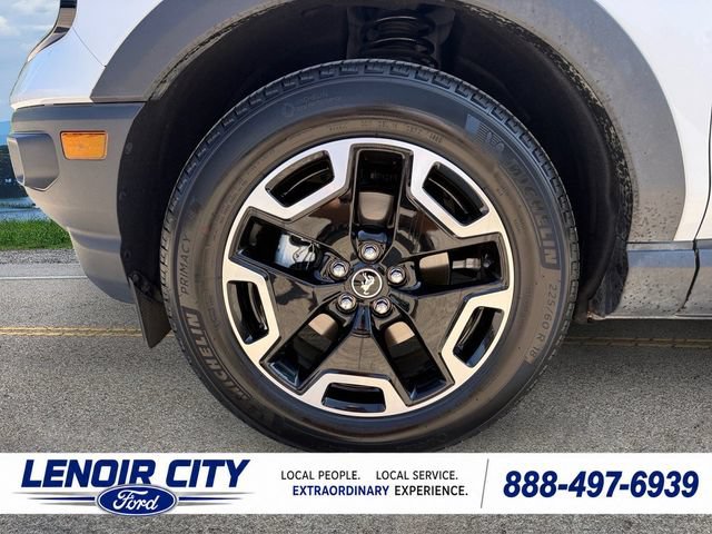Certified 2022 Ford Bronco Sport Outer Banks w/ Tech Package AWD/4WD image 9