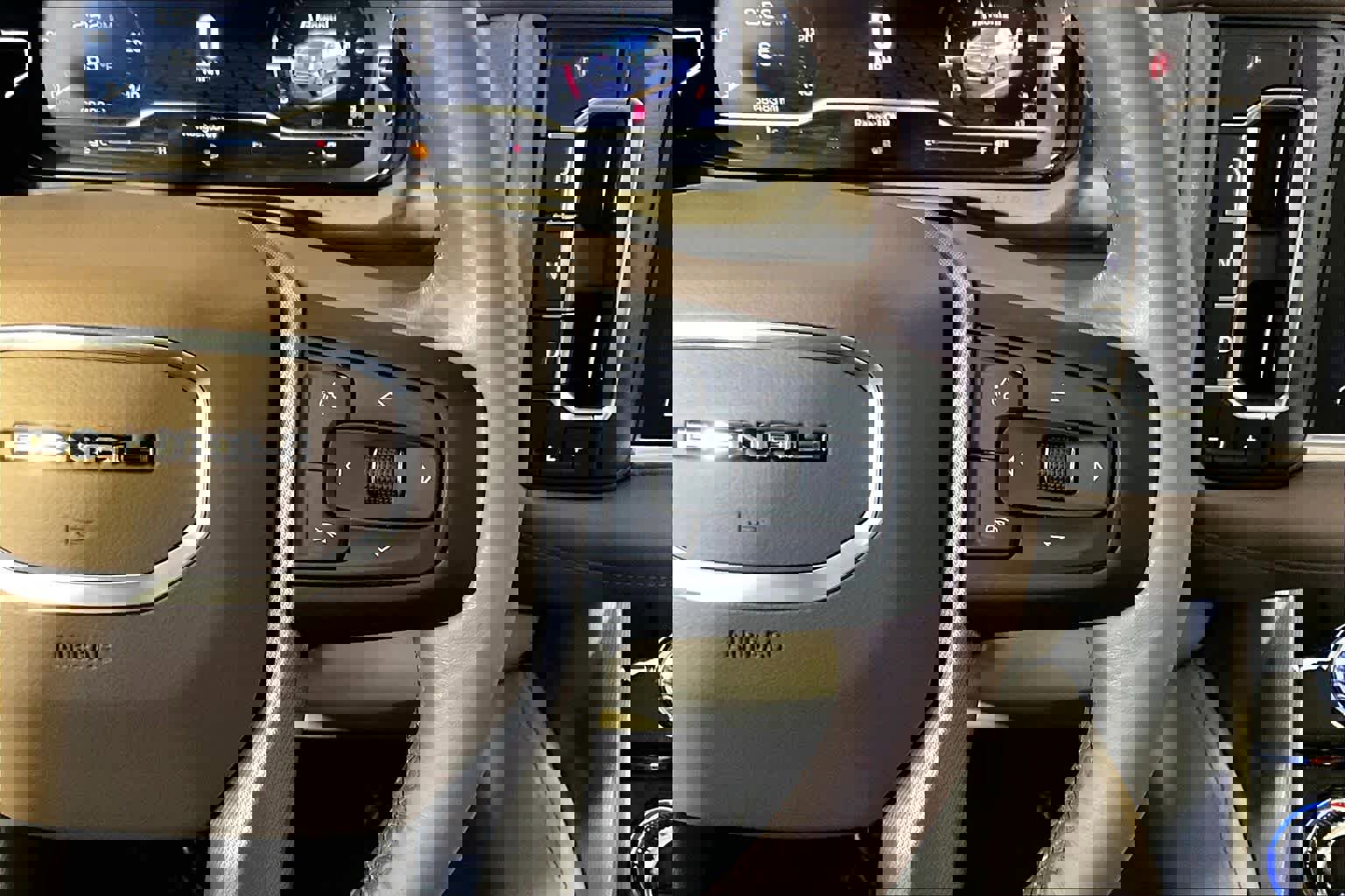 Used 2022 GMC Yukon XL Denali image 25