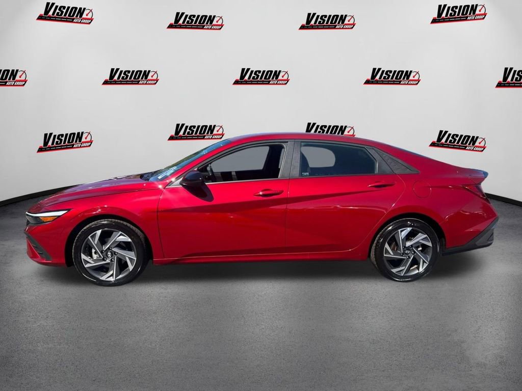 Certified 2025 Hyundai Elantra Sport w/ Cargo Package FWD image 8